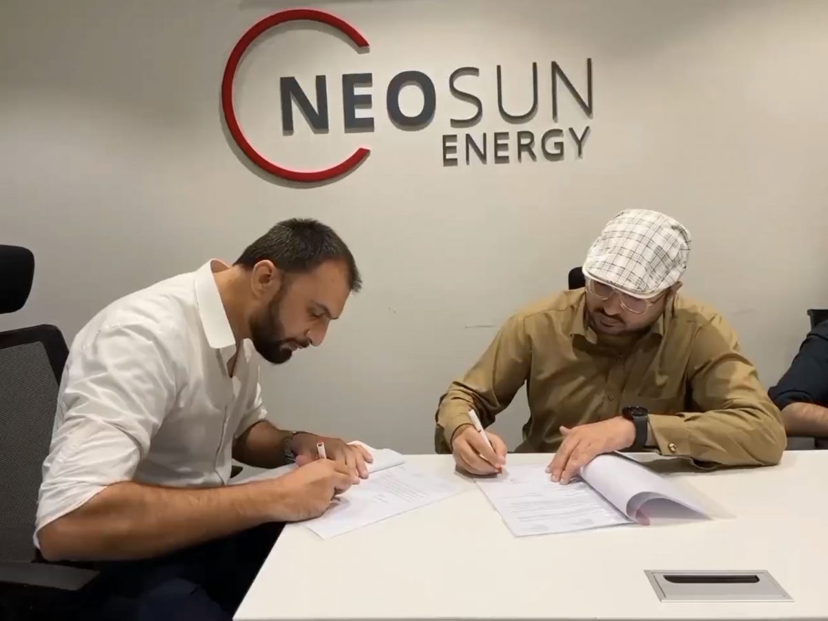 Neosun Signing deal in Pakistan